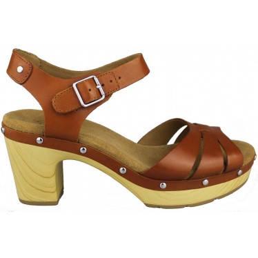 CLARKS LEDELLA TRAIL  TAN