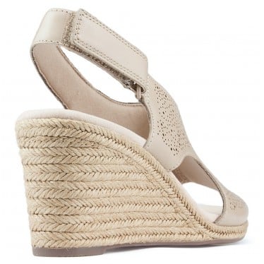 SANDALIAS CON CUÑA CLARKS LAFLEY ROSEN SAND