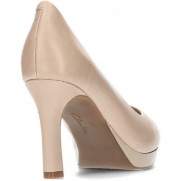 ZAPATOS CON TACON CLARKS PAVONA COURT SAND