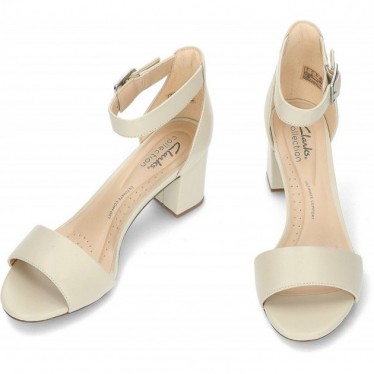 SANDALIAS CLARKS DEVAMAE MARFIL