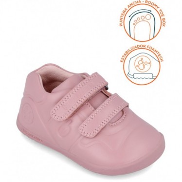Deportiva para chica Biomecanics 241160 Respetuosa KISS
