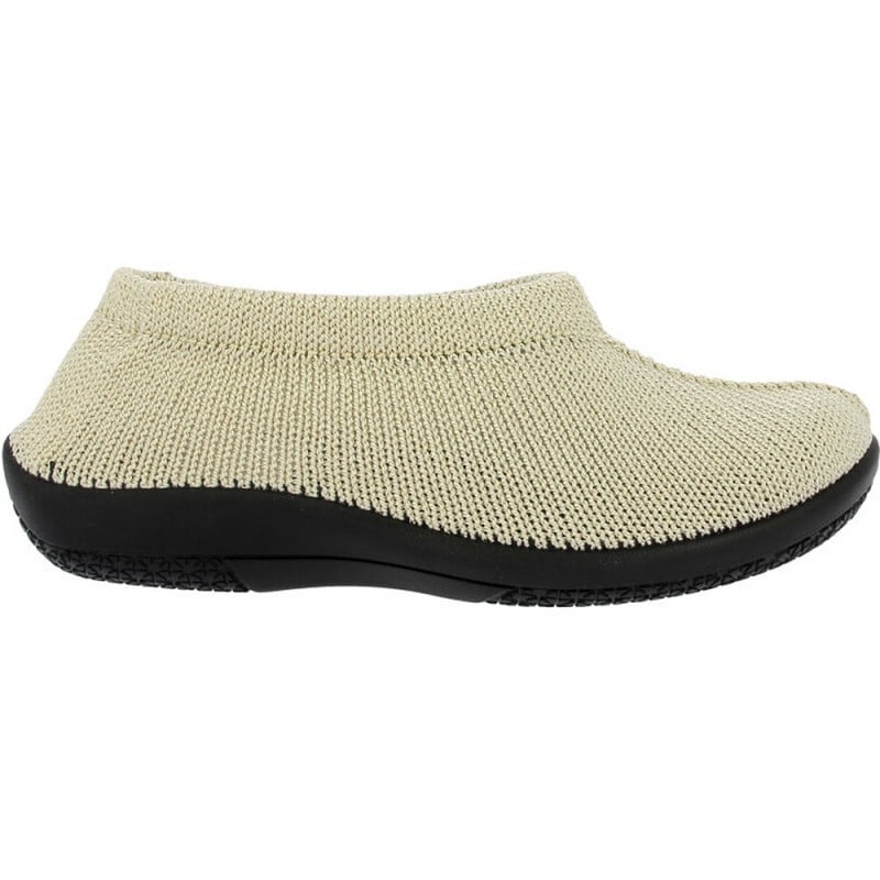 Zapatillas para mujer DOCTOR CUTILLAS 54710 BEIG