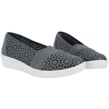 Mocasines para mujer Doctor Cutillas 38474 Troquelado Flores PACIFICO